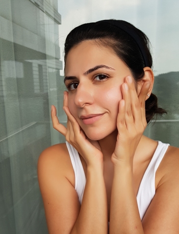 skin care routine moisturiser